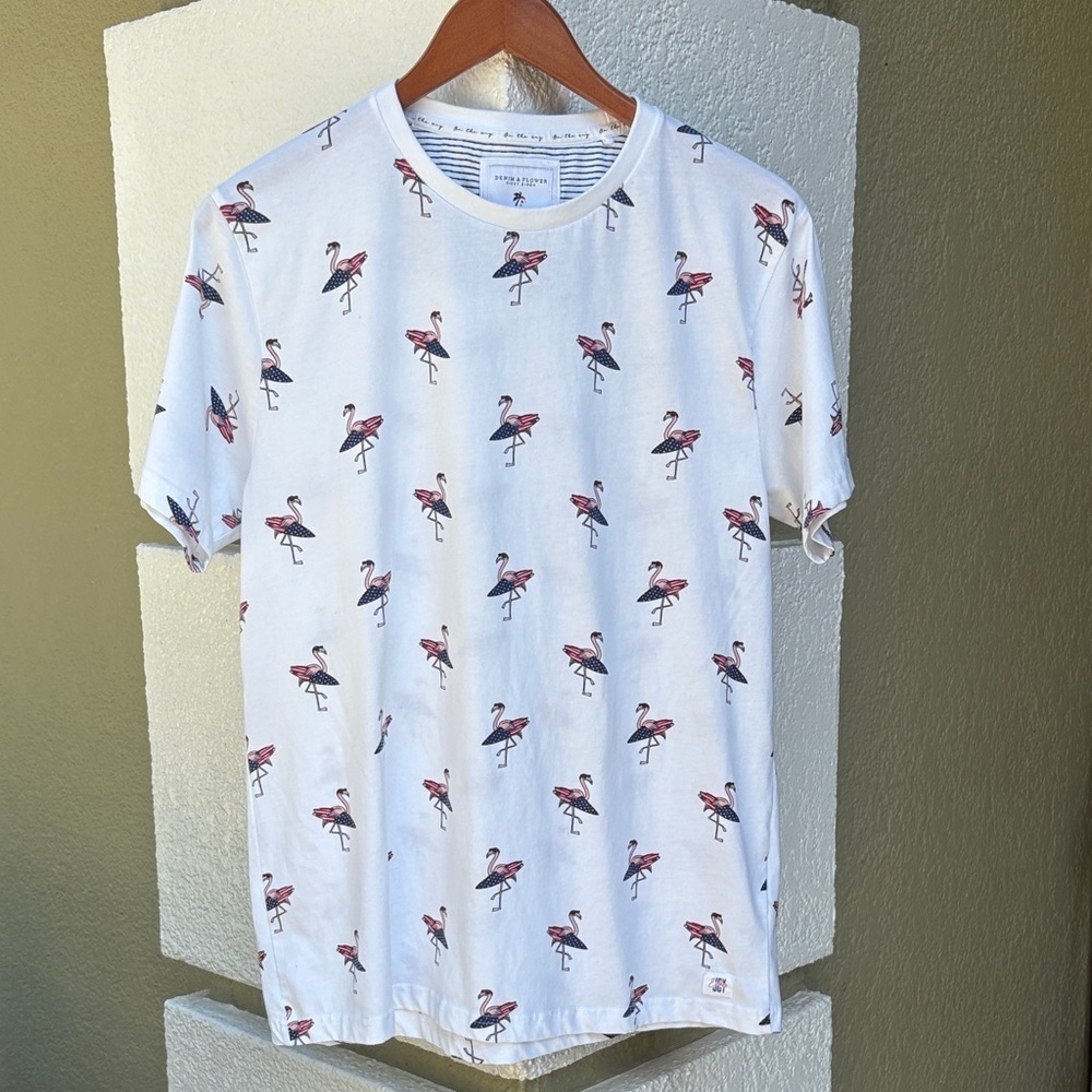 Denim & Flower White Americana Tee with Flamingo 🦩 surf board print